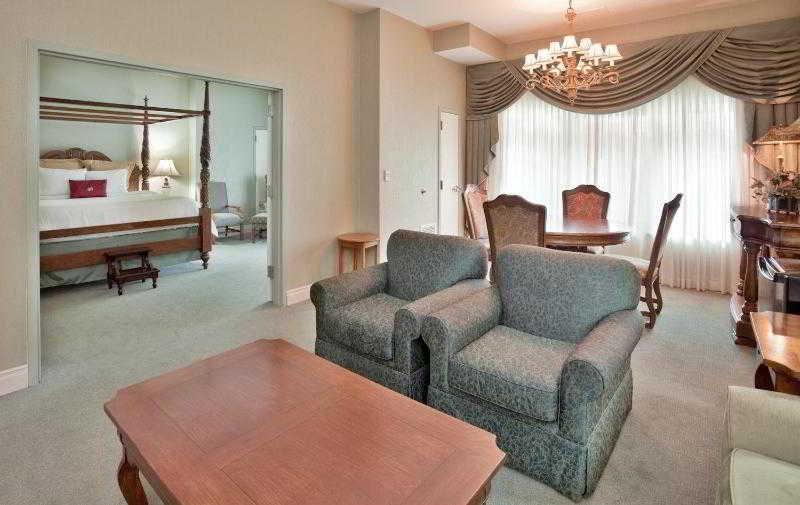 Clayton Plaza Hotel & Extended Stay Номер фото